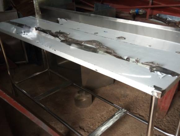 Mesa de acero inoxidable en Santo Domingo Norte (Municipio)