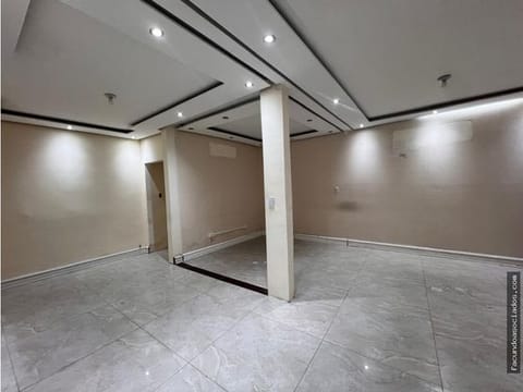 Se Renta Local De 185m2 Sobre la Quinta