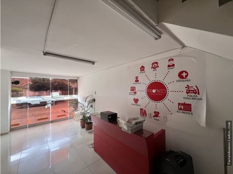 Se Alquila Edificio De Oficinas - Barrio Gran Limonar - Cali