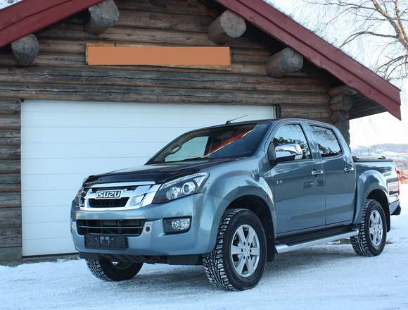 Isuzu D-max 2.5TD LS en Camilo Ponce Enríquez (Cantón)
