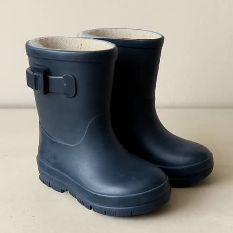 Toddler rain boots size 7 (fits age 2-3) - warm lined in Vancouver (Locality)