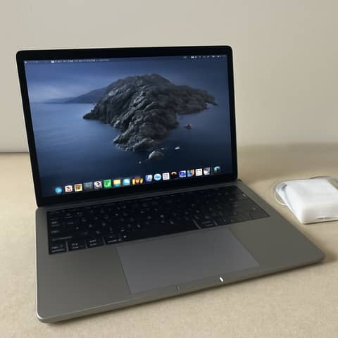 MacBook Pro 2019 13 pouces Touch Bar - 256 Go SSD, 16 Go de RAM à Saint-Georges (Commune)