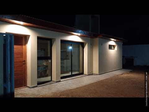 DEPARTAMENTO A ESTRENAR A METROS DEL MAR