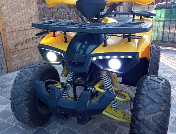 Cuatrimoto led hunter en Padre Hurtado (Comuna)