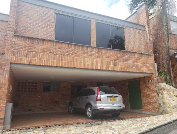 Venta hermosa casa en el Poblado sector las Santas en Valdivia (Municipio)