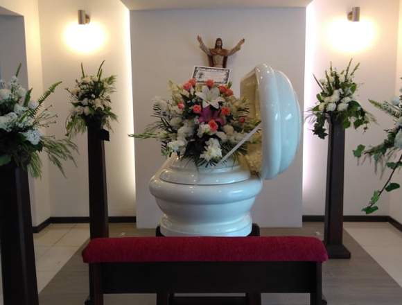 SERVICIOS FUNERARIOS Funeraria Carlos Montesinos en Arequipa (Distrito)