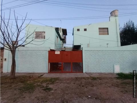 Oportunidad en Merlo vendo enn Block complejo con 12 habitaciones