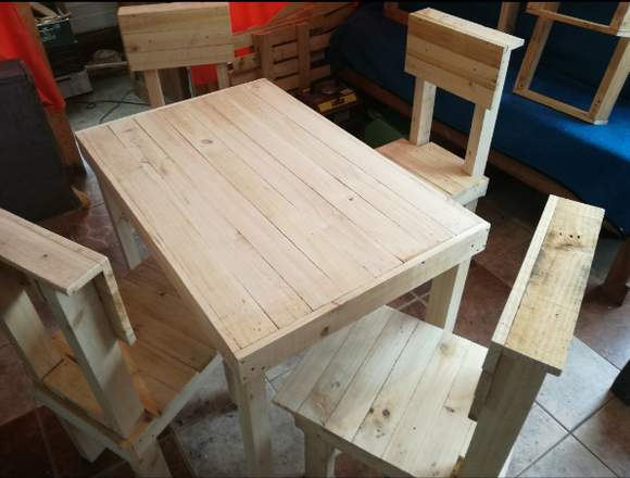Juegos de comedor 4 sillas tapizadas en Montevideo (Localidad)