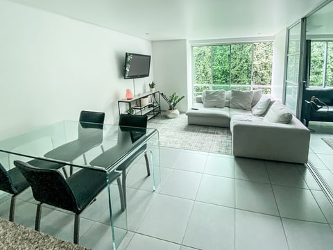 Venta de apartamento con ubicación extraordinaria (inversión) en Santa Ana (Cantón)