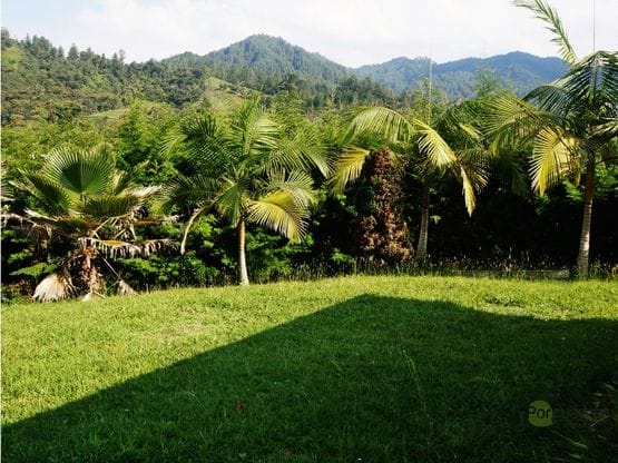 Venta casa campestre El Retiro unidad cerrada lote 4.365 m²