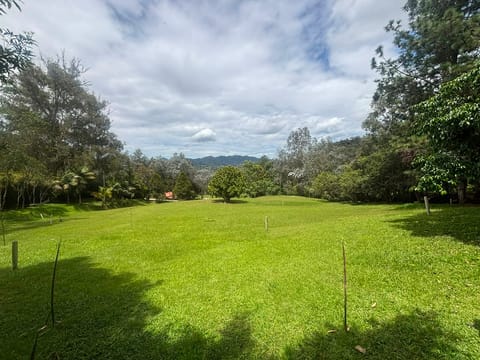 Venta lote en El Retiro de 6.400 m² en unidad cerrada en El Santuario (Municipio)
