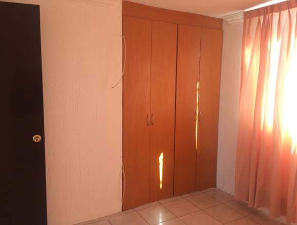 Casa cerca de constituyentes subida a candiles