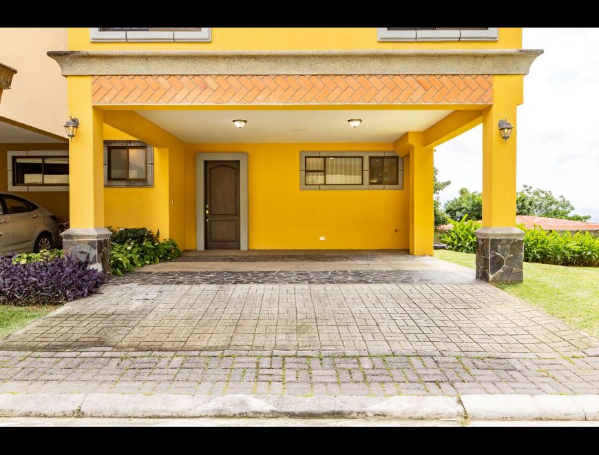 Hermosa casa 4 habitaciones, San Antonio Escazú