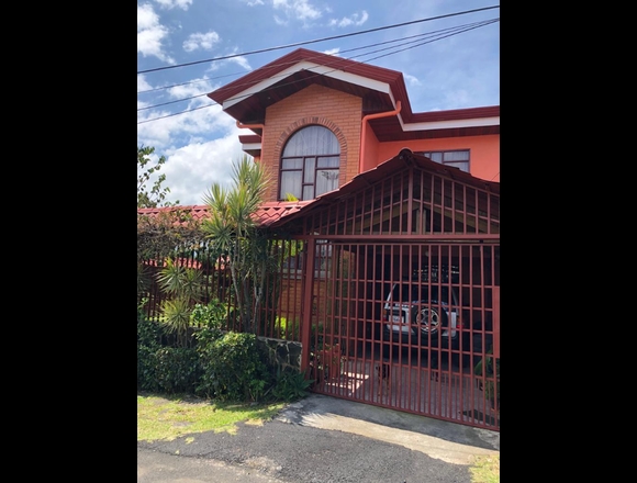 Casa San Luis Santo Domingo Heredia # 1870