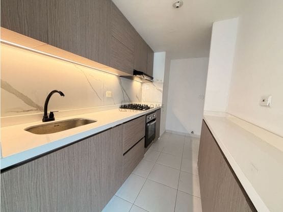 VENDO APARTAMENTO EN MIRAMAR