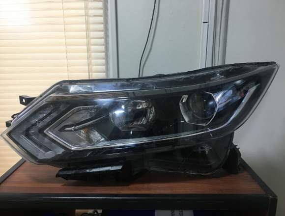 Foco delantero izquierdo Nissan qashqai original en Alto Bío Bío (Comuna)