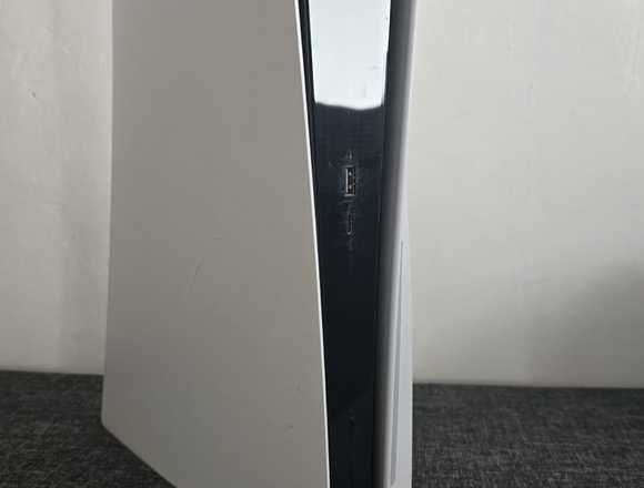 Vendo PLAYSTATION 5 prácticamente nueva