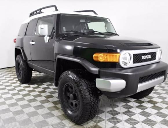 TOYOTA FJ CRUISR AÑO 2010 en Tijuana (Municipio)