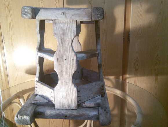 TACATA ANTIGUO DE MADERA MACIZA