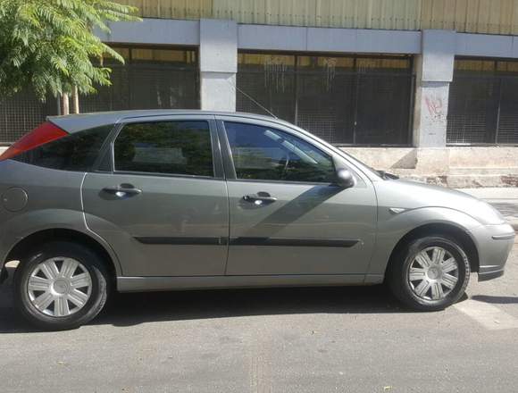 Focus Ambiente 1.6 5 puertas