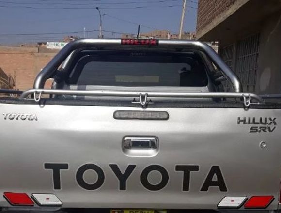 TOYOTA HILUX 2015 FULL EQUIPO
