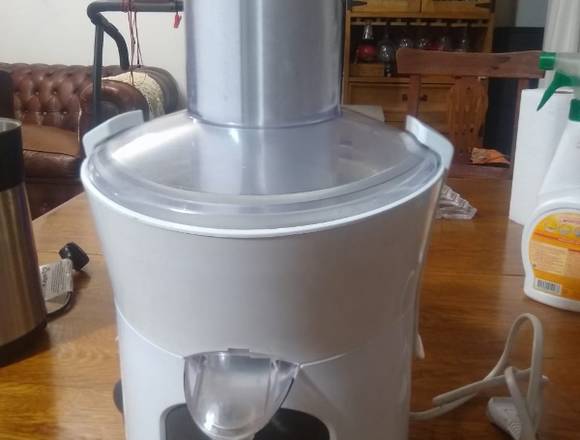 Vendo Multijuguera Philips en Buenos Aires (Localidad)