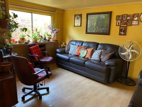 VENDO CASA GRANDE PEÑALOLEN!! Oportunidad para negocio en Santiago (Comuna)