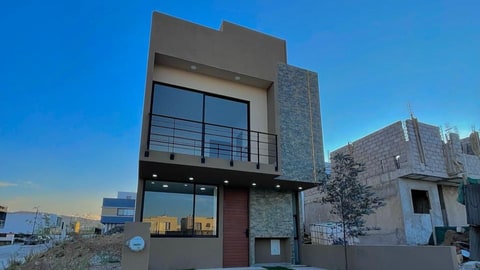 Casa Capital Sur, Amplia, diseño moderno en El Marqués (Municipio)