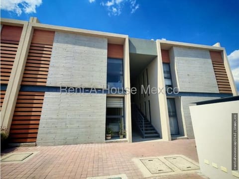 Departamento en Venta en Planta Baja Diseño y Ubicación, Zakia Qro