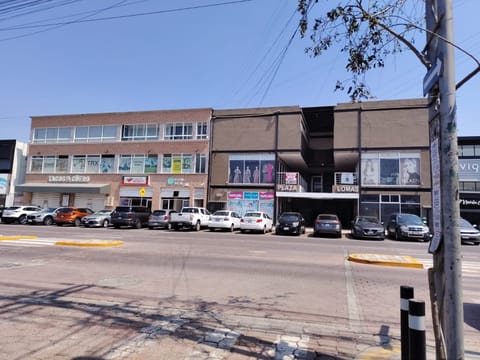 Local en renta plaza comercial ,Cerca Campanario, Planta alta. en Querétaro (Municipio)
