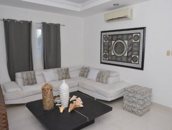 VENDO VILLA UBICADA EN PLAYA NUEVA ROMANA en Ramón Santana (Municipio)
