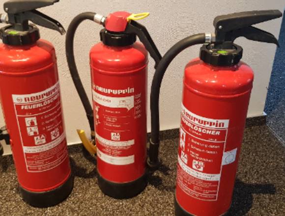 LEER Feuerlöschergehäuse Feuerlöscher LEER in Voerde (Lokalität)