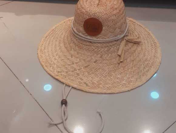 Sombrero playero original en Cartagena (Municipio)