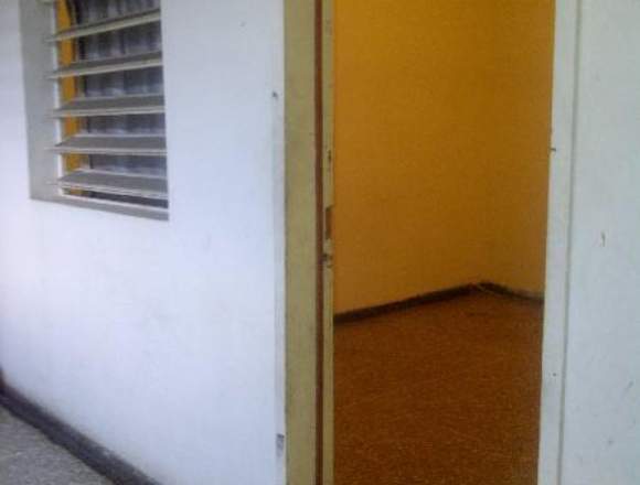 Alquilo Habitaciones al oeste de Barqto en Iribarren (Municipio)