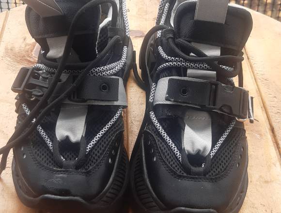 Vengo lindas zapatillas de plataforma para dama en Bucaramanga (Municipio)