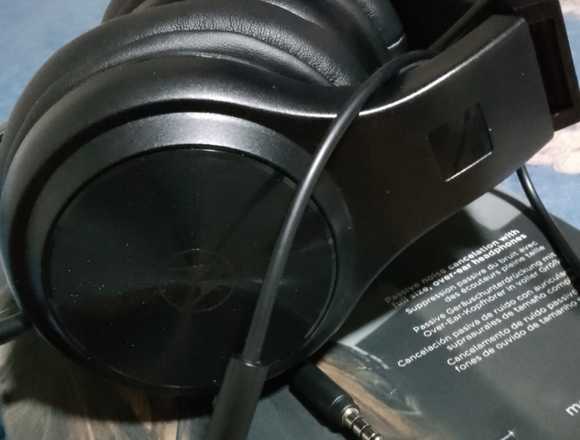 AUDIFONO MOTOROLA XT 120 CON CABLE M/LIBRES NEGRO en Santiago (Comuna)