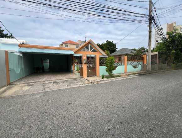 Venta de casa en los alpes Santo Domingo en Santo Domingo Este (Municipio)