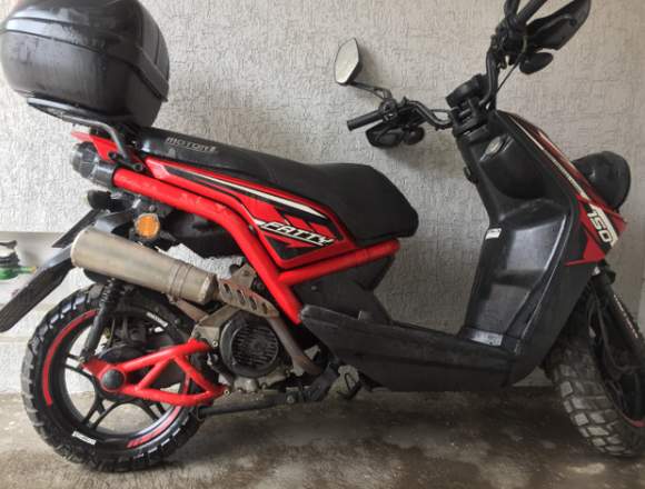 Moto en buen estado en Pichincha (Cantón)