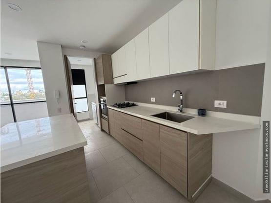 SE ARRIENDA APARTAMENTO EN LA RESERVA AVENIDA CENTENARIO
