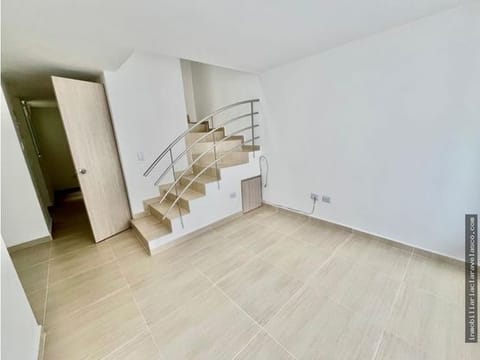 SE VENDE CASA EN CONJUNTO CERRADO EN CIRCASIA