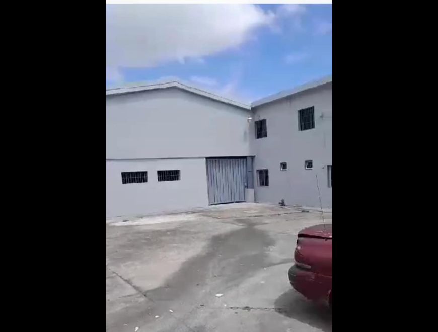ALQUILO O VENDO NAVE EN LA AUTOPISTA DUARTE en Santo Domingo Este (Municipio)