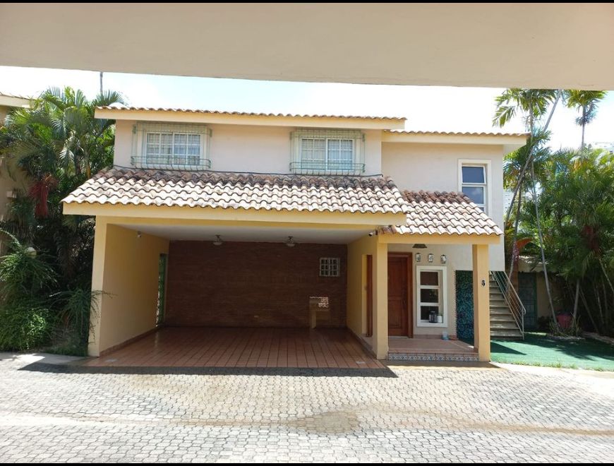 ALQUILO CASA EN BELLA VISTA en Santo Domingo de Guzmán (Municipio)