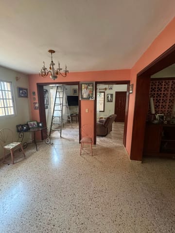 Casa en venta en Los Restauradores en Santo Domingo Norte (Municipio)