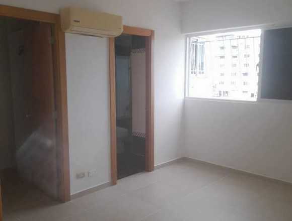 ALQUILO APARTAMENTO EN EVARISTO MORALES en Santo Domingo de Guzmán (Municipio)