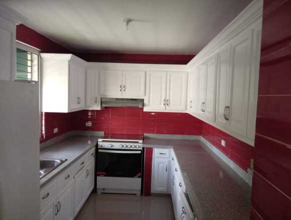 ALQUILO APARTAMENTO EN EL ENSANCHE JULIETA 2 PISO en Santo Domingo de Guzmán (Municipio)