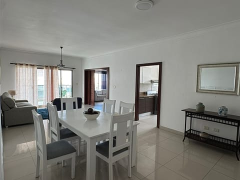 ALQUILO APARTAMENTO EN EL RENACIMIENTO AMUEBLADO en Santo Domingo Norte (Municipio)