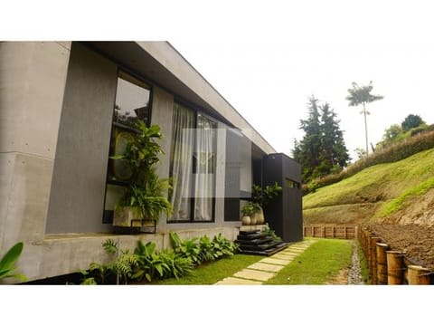 EN VENTA CASA DE MONTAÑA EN DOSQUEBRADAS