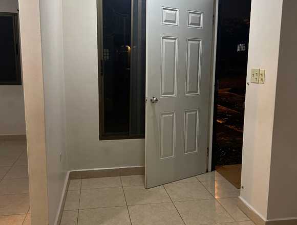 Residencia en Alquiler en Santiago (Distrito)