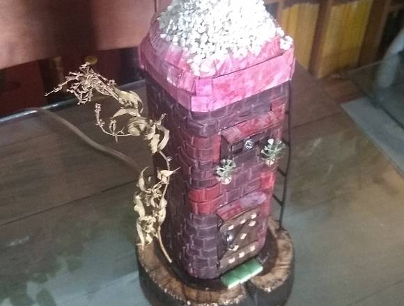 Casita artesanal con luz en porcelana fría en Buenos Aires (Localidad)