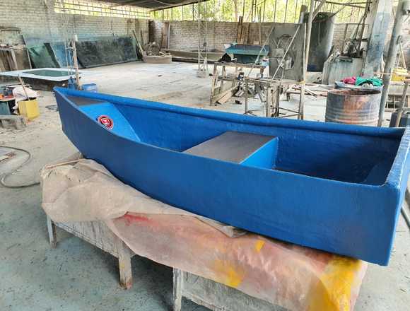 Fabricamos canoa ( dream, azul) en fibra de vidrio en Medellín (Municipio)